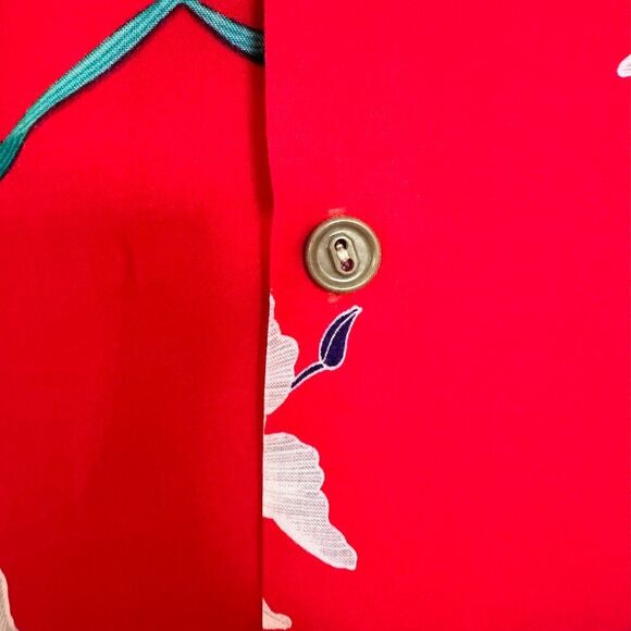 Vintage Hawaiian Shirt 1970s Red White Floral Genuine Made in Hawaii Size Medium - Picture 3 of 5